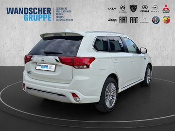 Mitsubishi Outlander 2.4 PHEV Basis Kam.+KeyLess+SHZ+LM+PDC