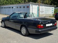 Fahrzeugabbildung 300 ECoupeCabrio300CE-24