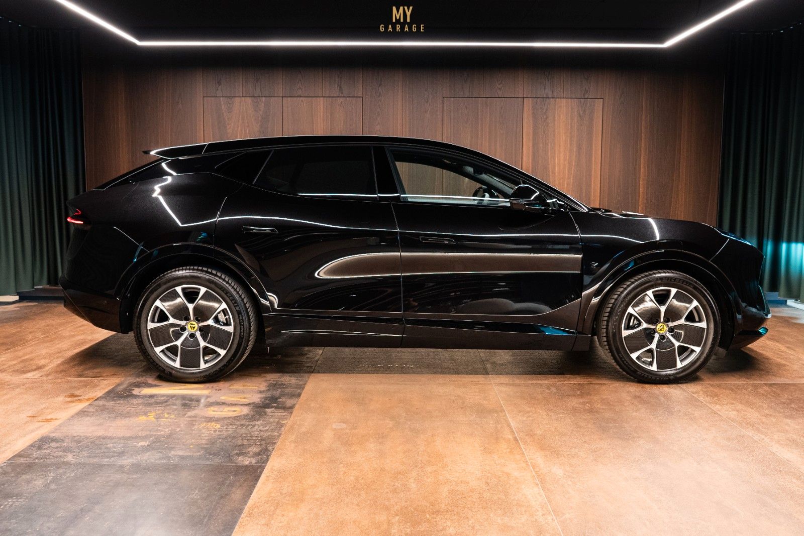 LOTUS Eletre