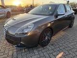 Alfa Romeo Giulietta 2.0 JTDM Turismo,TIEFER,TEILLEDER,TOP - Alfa Romeo Giulietta mit Diesel-Antrieb