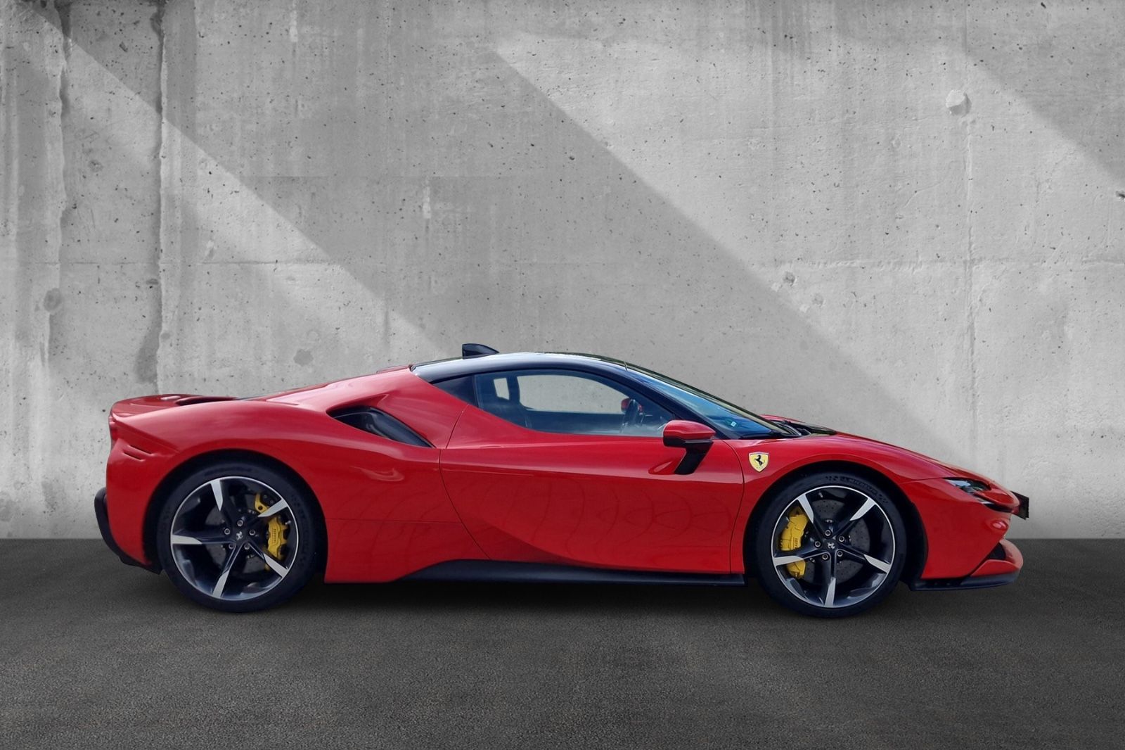 Fahrzeugabbildung Ferrari SF90*Carbon*Lift*dt.Fahrzeug*JBL*Racingsitze*