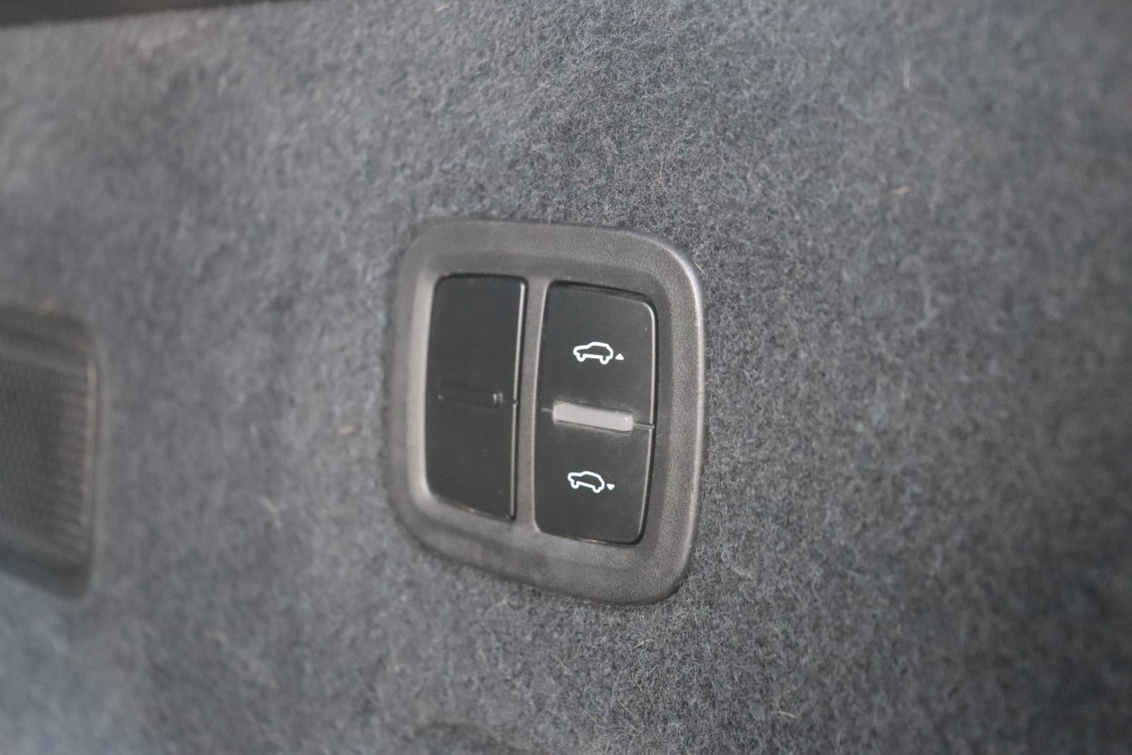 Porsche Cayenne S +LUFT+PANO+LED+ASSISTENZ+LENKUNG-HINTE