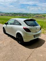 Opel Corsa D 1.2 OPC Line Limited Edition - Opel Corsa: Limited Edition