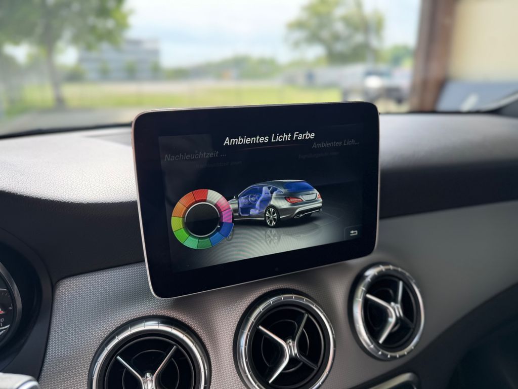 MERCEDES-BENZ CLA 220 4MATIC/SB/PANO/DISTRONIC+ MERCEDES-BENZ CLA 220 4MATIC/SB/PANO/DISTRONIC+