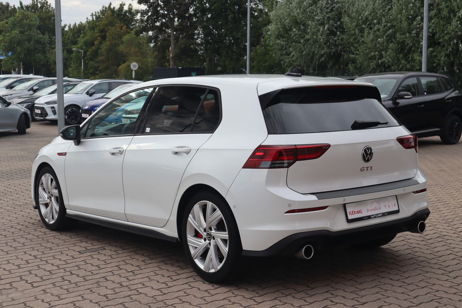 Volkswagen Golf VIII 2.0 GTI LED Head-Up ACC Standheizung imagem 3