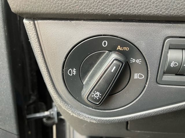 Fahrzeugabbildung Volkswagen Polo 1.0 TSI OPF 70 kW 7-Gang-DSG Life NAVI SHZ