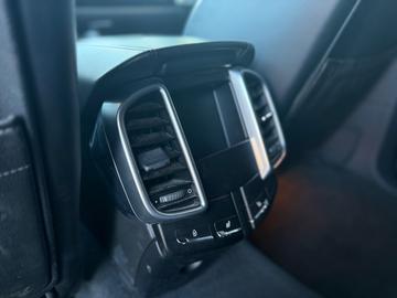 صورة مصغرة 13 لـ 2016 Porsche CAYENNE
