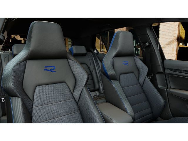 Volkswagen Golf VIII 2.0 TSI OPF 4Motion DSG R Black Editio foto 8
