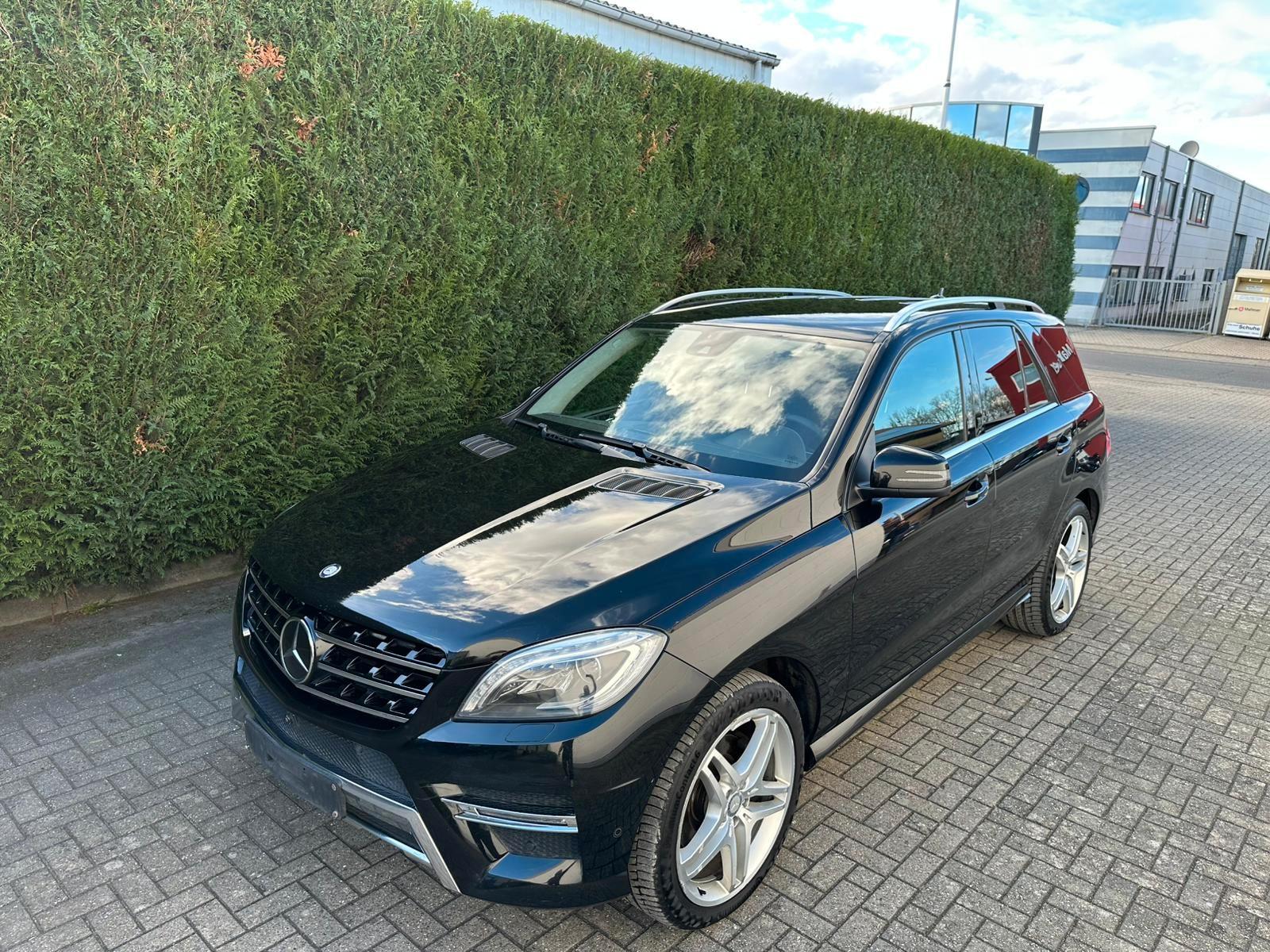 Mercedes-Benz ML 350 CDI / 360° / AMG Line / MOTOR NEU !!!