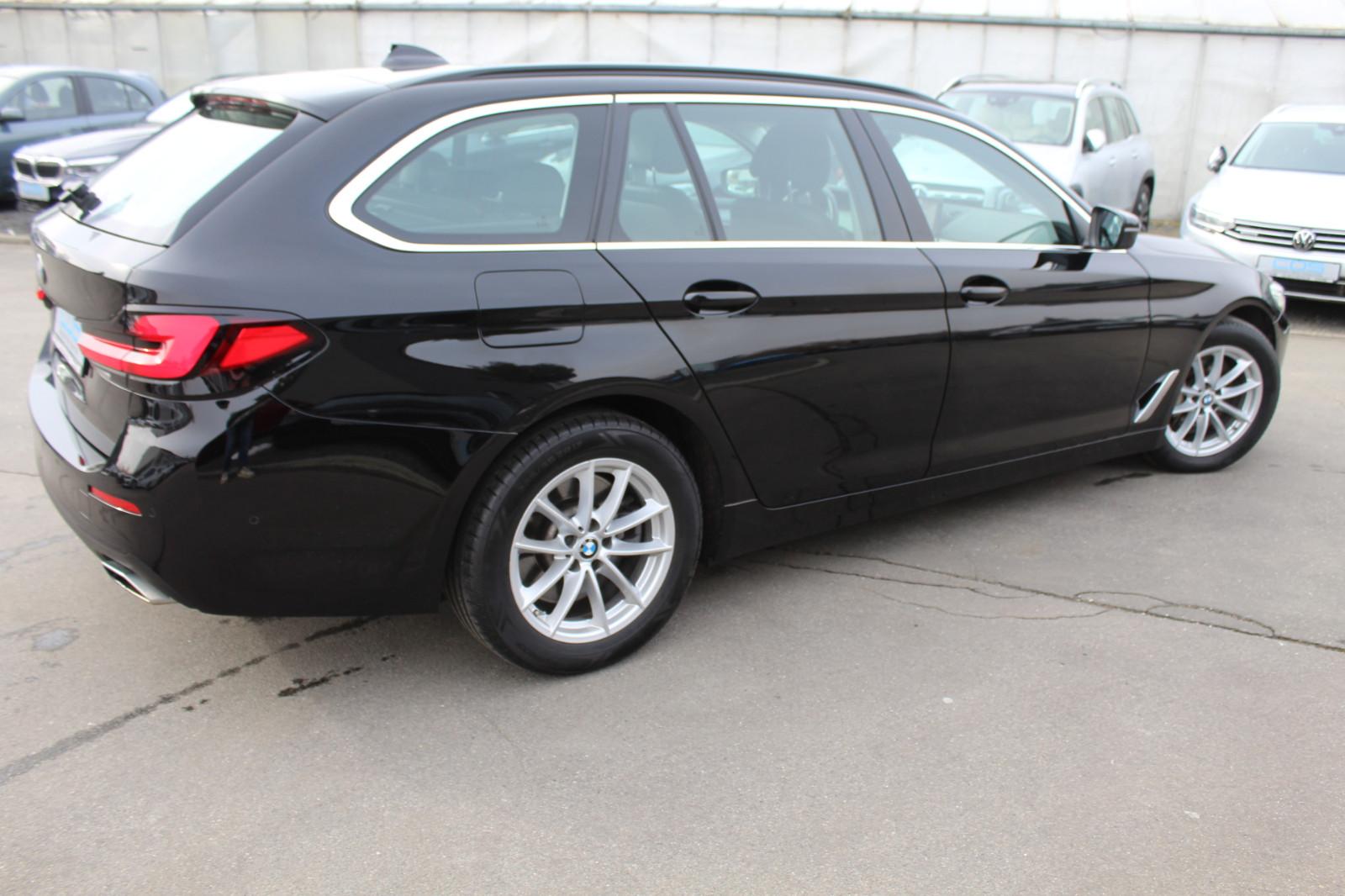 BMW 530d Tour. +DAB+Kamera+S-Leder+Active Guard+