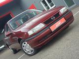 Opel Vectra 1.8i Special Autom. SSD. wenig Km, HU neu - Opel Vectra in Freiburg