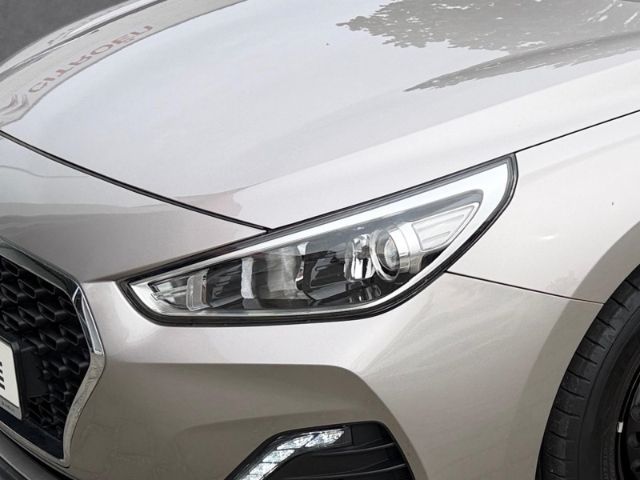 Fahrzeugabbildung Hyundai i30 Select 1.4 Navi Apple CarPlay Android Auto F