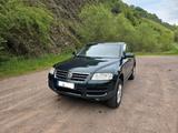 Volkswagen vw Touareg R5 7l  2.5 Tdi - Volkswagen Touareg aus 2004: TDI