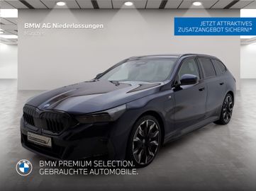 BMW Leasingangebot: BMW 550e xDrive Touring M Sport AHK LiveCockpitProf