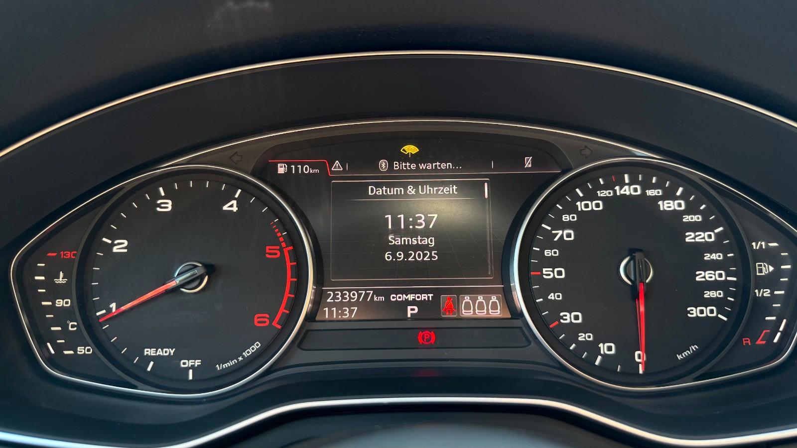 Audi A4  Avant quattro sport *PDC*Xenon*Standheizung*