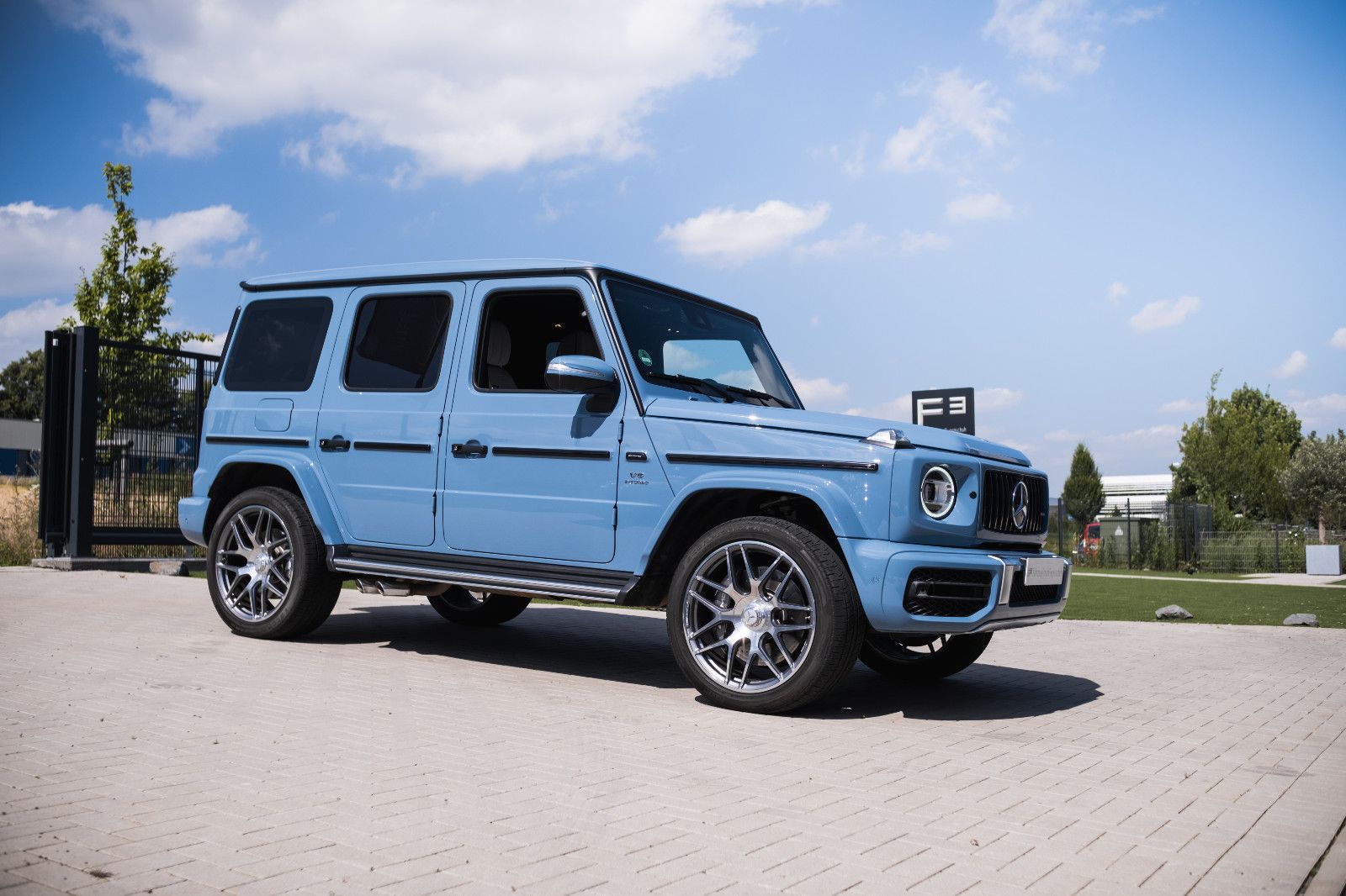 Fahrzeugabbildung Mercedes-Benz G 63 AMG Chinablau-Burmester-Park-Paket.St.H.