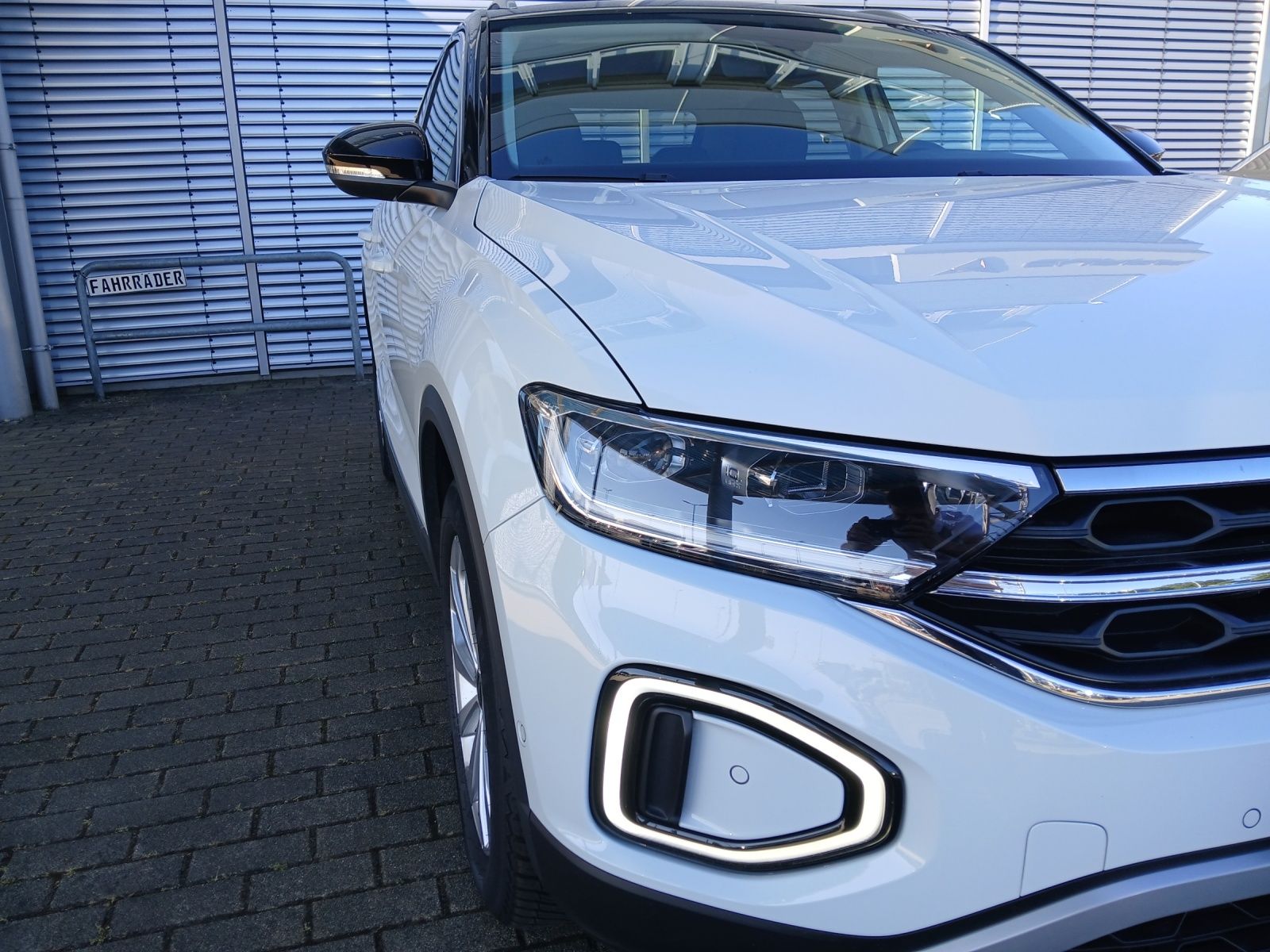 Fahrzeugabbildung Volkswagen T-Roc TDI Style AHK AID ACC RFK SH LM
