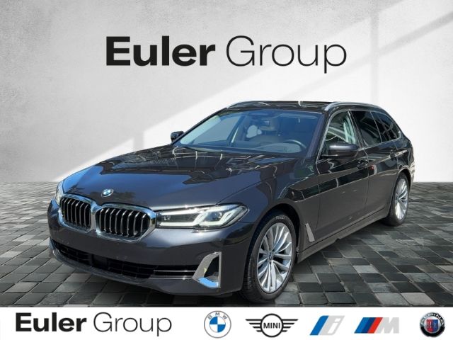 BMW 520 d Touring Luxury HUD 360°Leder SHZ vorne+hin