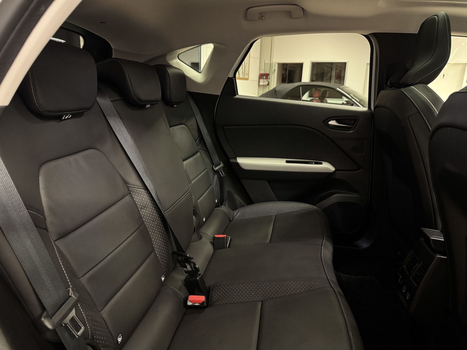 Fahrzeugabbildung Renault Captur Edition One/LED/BOSE/Leder/DAB/Navi/ACC