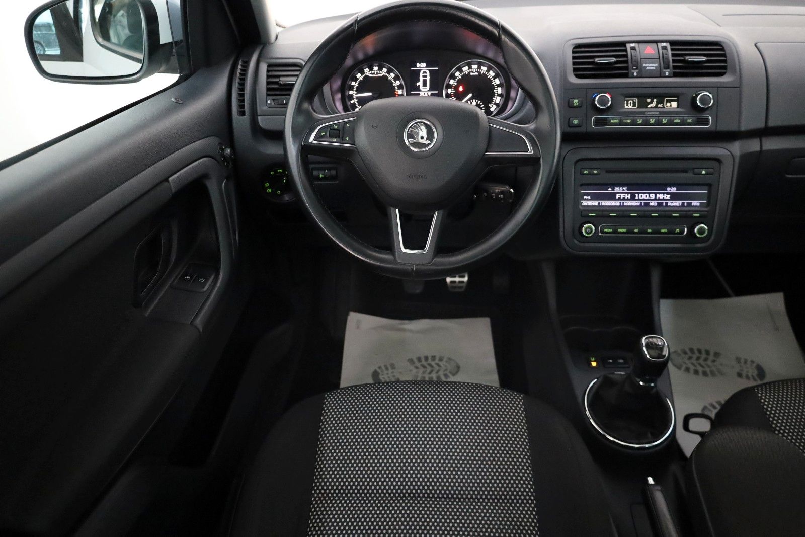 Fahrzeugabbildung SKODA Roomster Scout SH,PDC,Panorama
