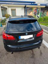 BMW 2er Active Tourer 220i Sport-Aut. Sport Line - BMW 220 Active Tourer: Von Privat