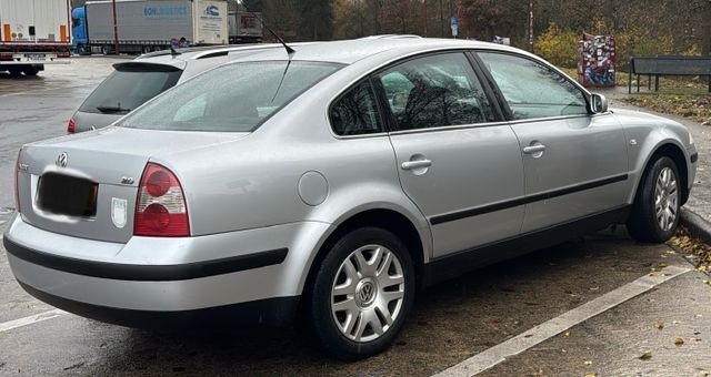 Volkswagen Passat Lim. Comfortline 2.0+SITZHEIZUNG+ALU+