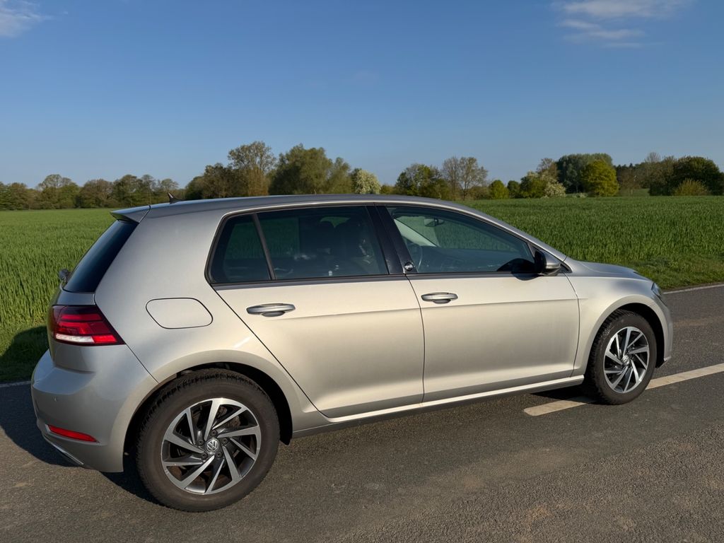 Image of Volkswagen Golf