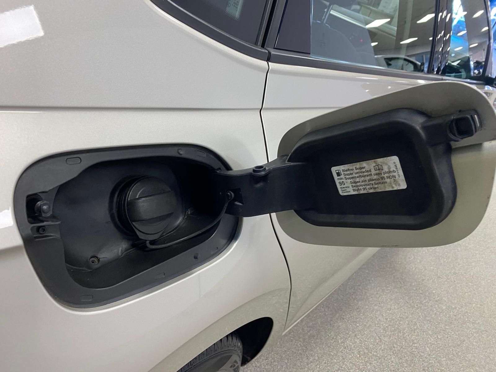 Fahrzeugabbildung Volkswagen Polo 1.0 TSI Comfortline PDC+SITZHEIZ+ALLWETTER+