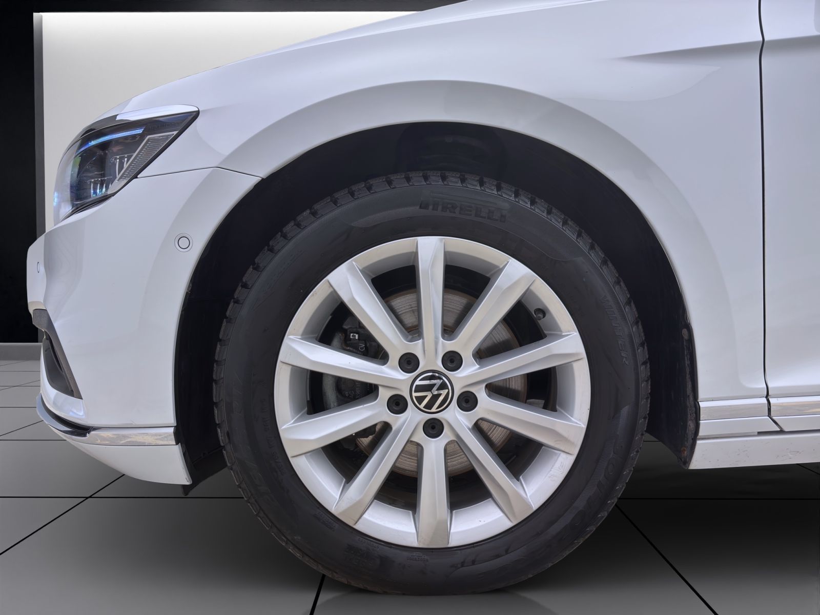 Volkswagen Passat Variant - Bild 8