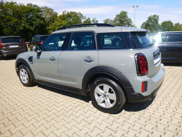 Fahrzeugabbildung MINI COOPER Countryman >AUT/KAM/NAVI/SHZ<