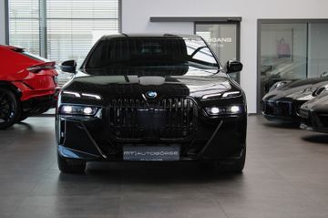 BMW 740 - 7