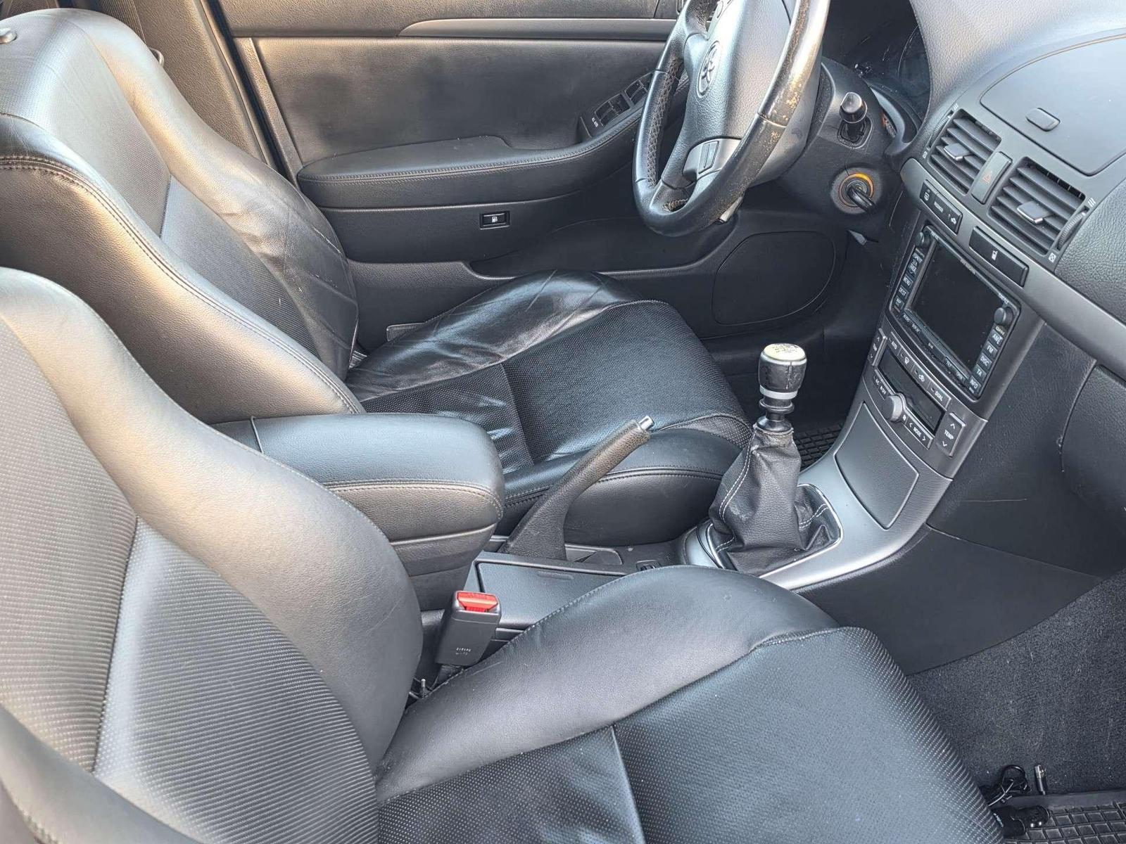 Toyota Avensis 2007 — photo 8