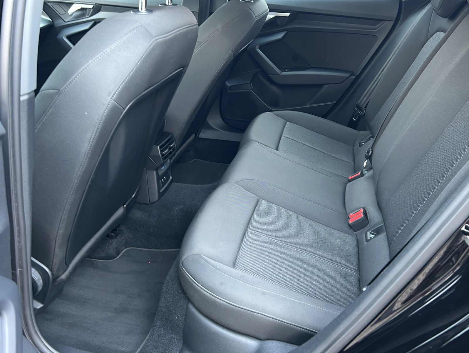 Fahrzeugabbildung Audi A3 35 TDI Sportback