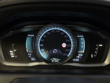 Volvo XC60 - 8