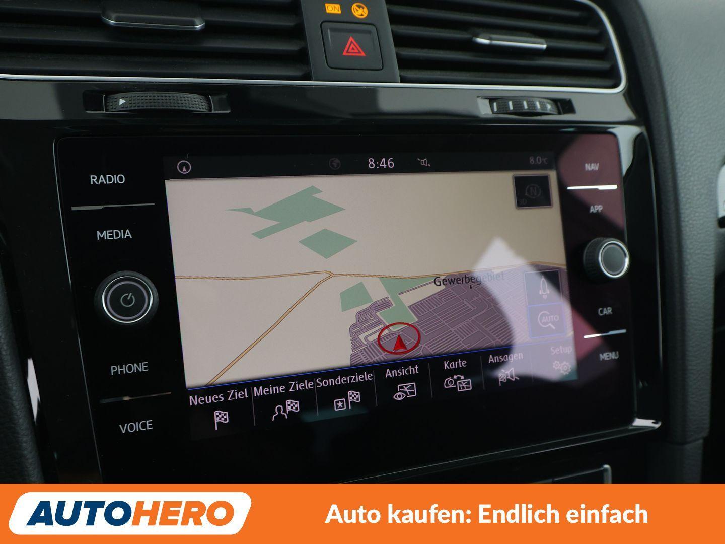Volkswagen Golf VII 1.5 TSI ACT Highline BMT Aut.*NAVI*LED*