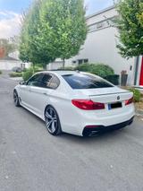 BMW 530d M-SPORT*LED*HUD*HK*SD*KEYLESS*20ZOLL* - BMW 530 in Wuppertal