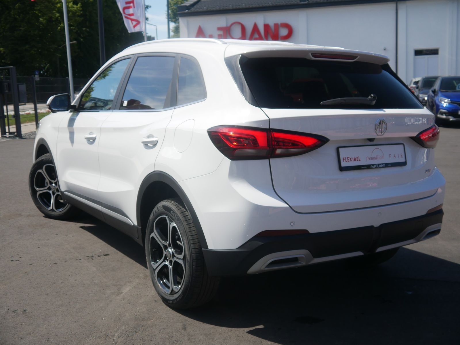 MG ZS