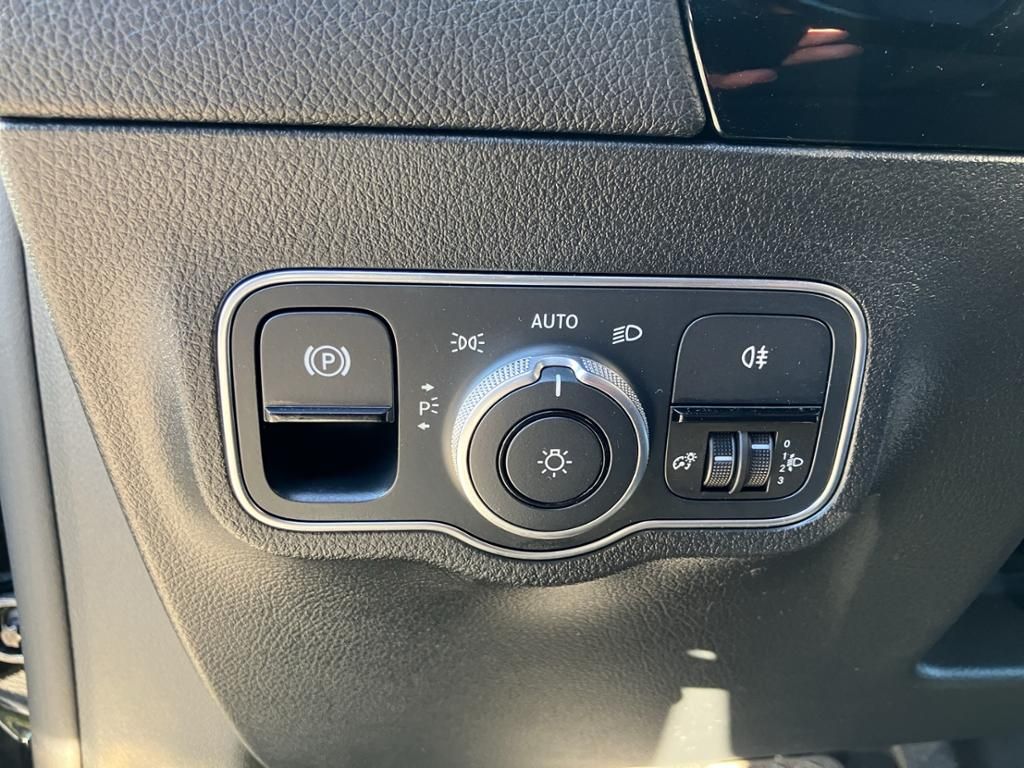 Fahrzeugabbildung Mercedes-Benz GLA 250 e PROGRESSIVE*NIGHT*DAB*MEMORY*KAMERA*