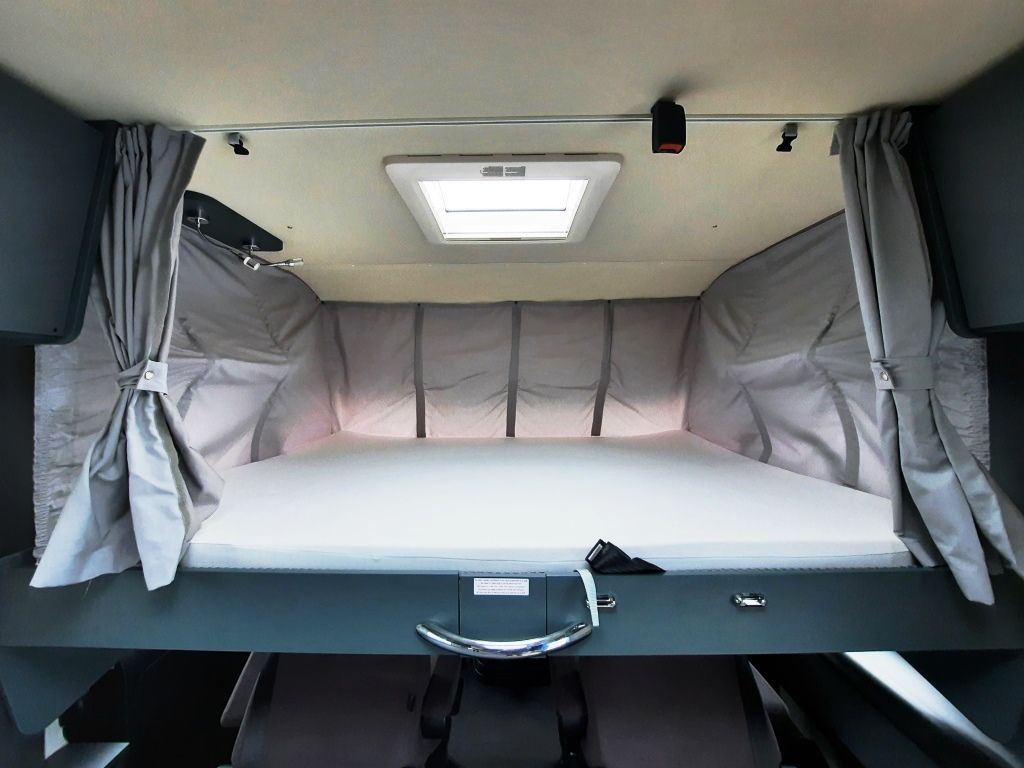 Fahrzeugabbildung Laika Kosmo H 1409 Verfüg./Sparen Sie 27.650,- €