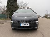Hyundai STARIA 2.2 CRDi Prime 9-Sitzer Automatik 2WD... - Hyundai STARIA von privat