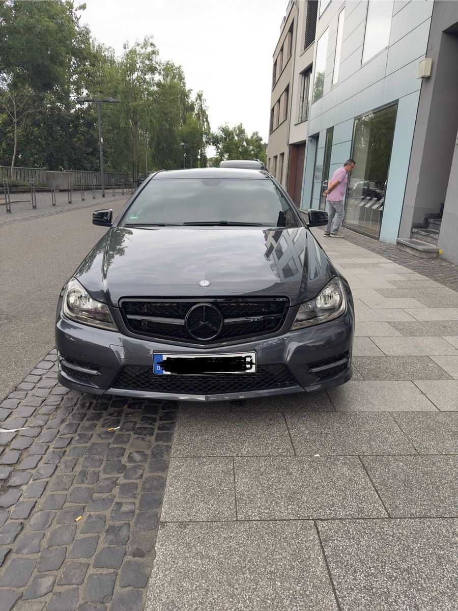 MERCEDES-BENZ C 180  Coupé 