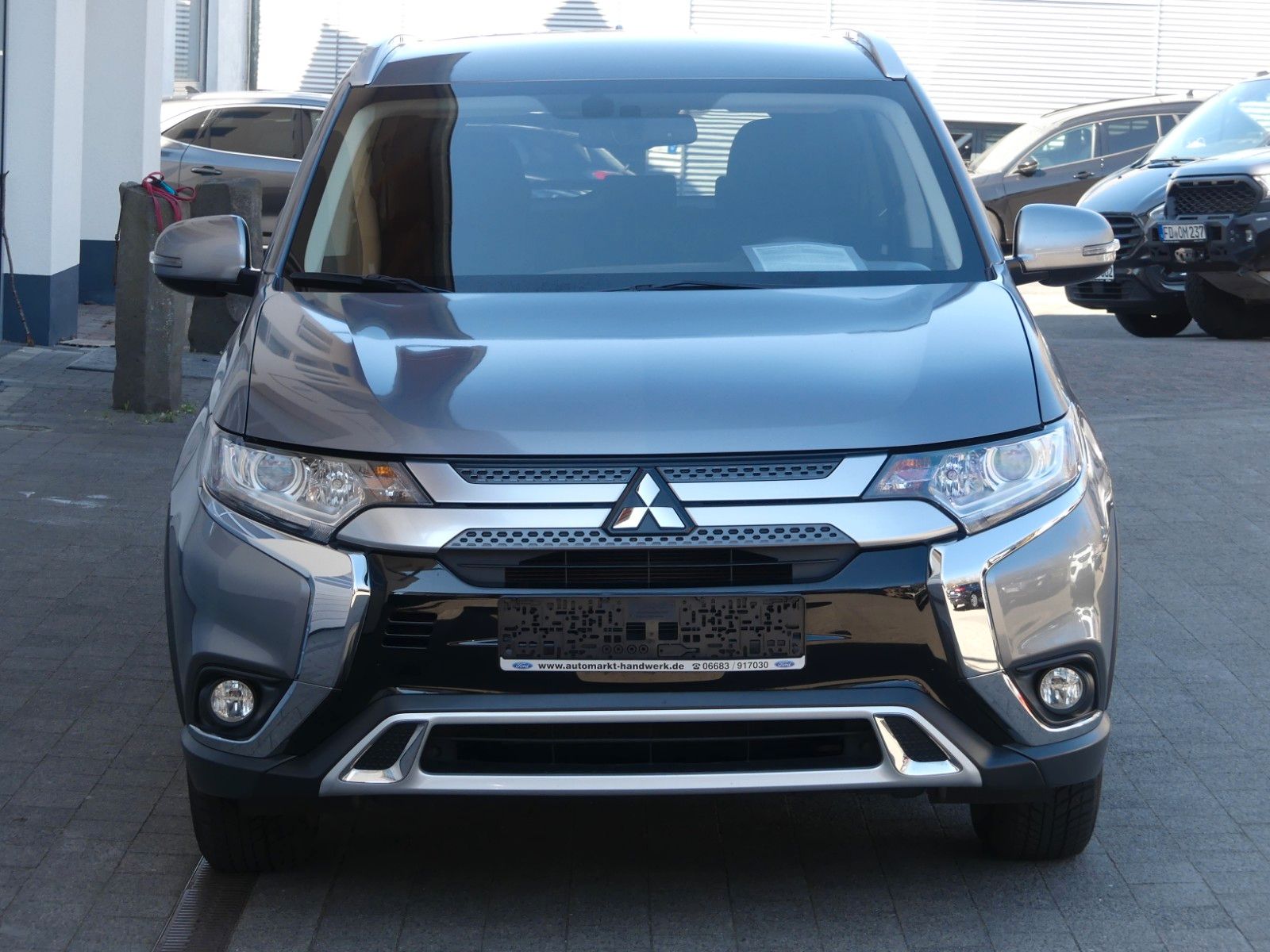 Fahrzeugabbildung Mitsubishi Outlander Diamant Edition 2WD*Gasanlage*Kamera*