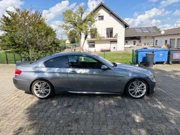 BMW 330 - 4