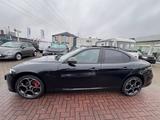 Alfa Romeo Giulia Competizione Q4+ASSISTENZ+PANO+HARMAN+BRE - Alfa Romeo Giulia