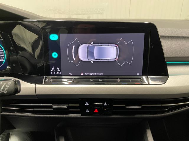 Golf VIII Life 1.5 TSI LED-PLUS NAVI ACC SHZ