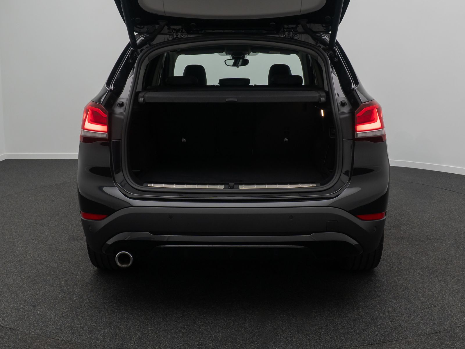 Fahrzeugabbildung BMW X1 xD25e Sport Line HUD DAB Kamera Alarm 18Zoll