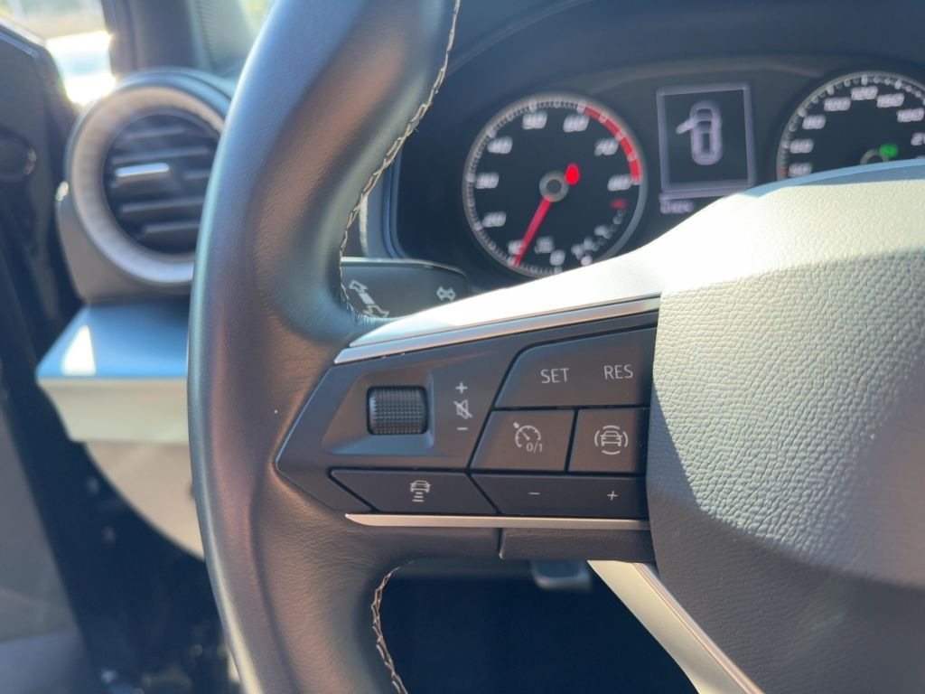 Fahrzeugabbildung SEAT Arona Xperience, SHZ, LED, NAVI