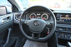 VW Polo VI 1.0 TSI Highline Automtik Klima Sitzhz VW Polo VI 1.0 TSI Highline Automtik Klima Sitzhz