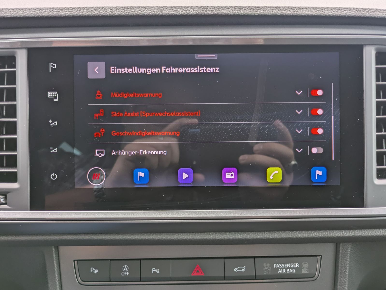 Fahrzeugabbildung CUPRA Ateca 1.5 TSI DSG AHK*LED*ACC*APP*KAMERA*19"
