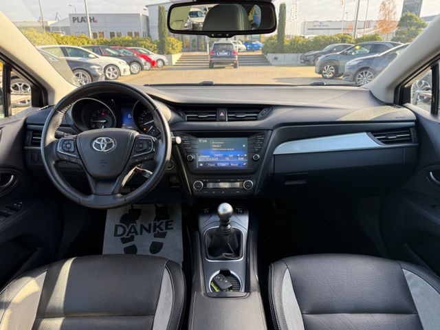 Toyota Avensis Touring Sports Business Edition